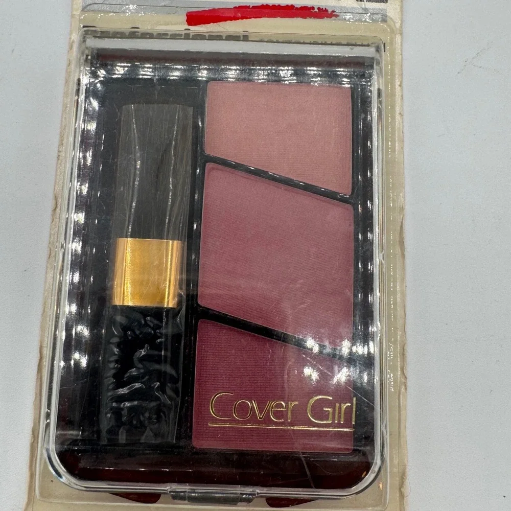 Vintage 1991 Cover Girl Professional Contouring Blush Purely Plum 10158 Noxell